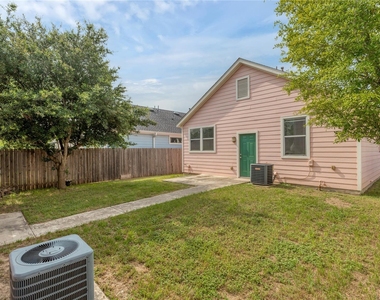 334 Newberry Trl - Photo Thumbnail 26