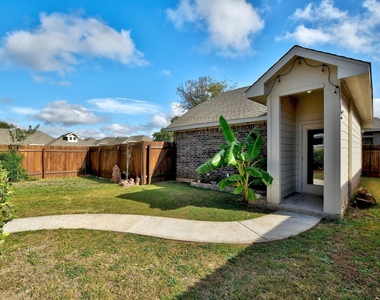 518 Stonewood Ln - Photo Thumbnail 26