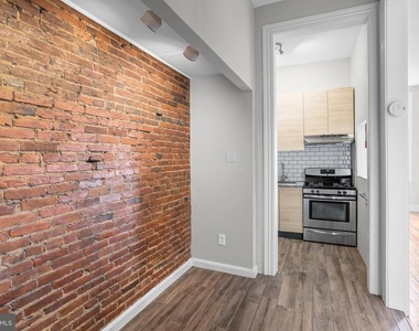 1602 Park Avenue - Photo Thumbnail 6