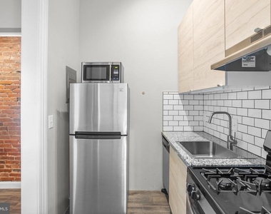 1602 Park Avenue - Photo Thumbnail 10