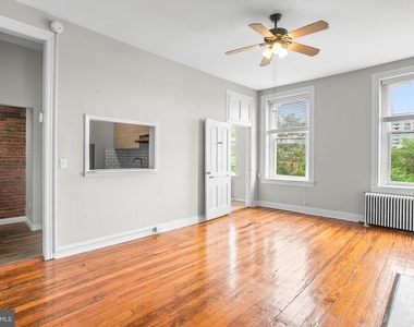 1602 Park Avenue - Photo Thumbnail 11