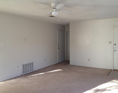 232 Craddock Ave - Photo Thumbnail 2