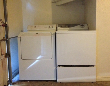 232 Craddock Ave - Photo Thumbnail 11