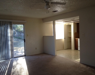 232 Craddock Ave - Photo Thumbnail 1