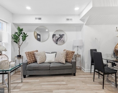610 Scott Street - Photo Thumbnail 2