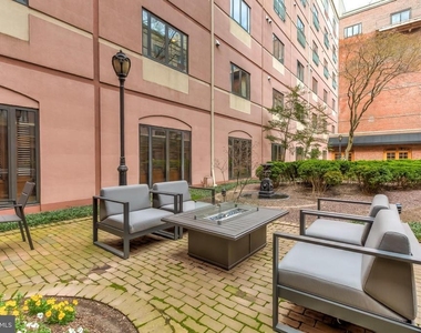 1000 Fell Street - Photo Thumbnail 28