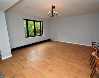 1000 Fell Street - Photo Thumbnail 9