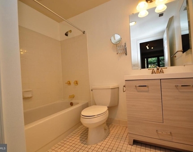 1000 Fell Street - Photo Thumbnail 22