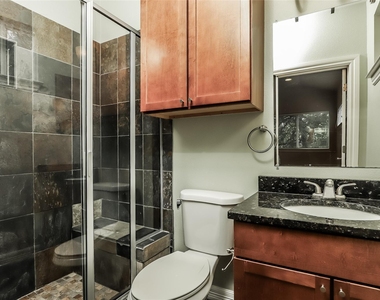 1701 Sanchez St - Photo Thumbnail 13