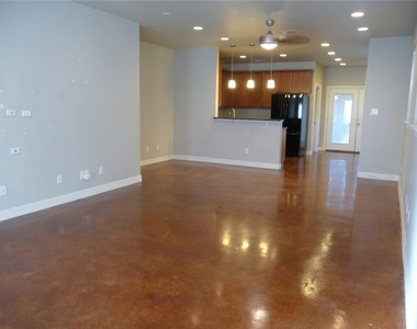 1701 Sanchez St - Photo Thumbnail 2