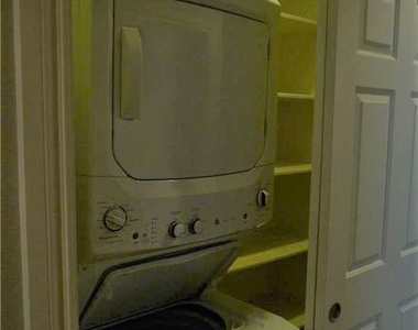 1701 Sanchez St - Photo Thumbnail 9