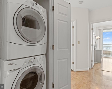 100 Harborview Drive - Photo Thumbnail 29