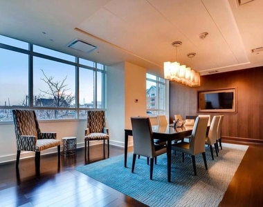 100 Harborview Drive - Photo Thumbnail 11