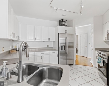 100 Harborview Drive - Photo Thumbnail 23