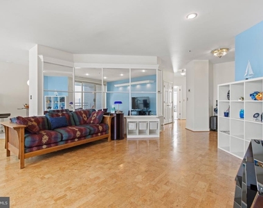 100 Harborview Drive - Photo Thumbnail 19