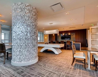 100 Harborview Drive - Photo Thumbnail 9