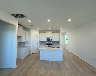 365 Papaya Dr - Photo Thumbnail 14