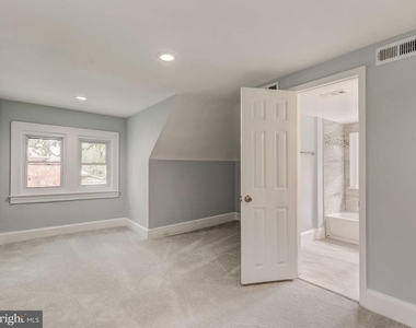 4813 Crowson Avenue - Photo Thumbnail 28