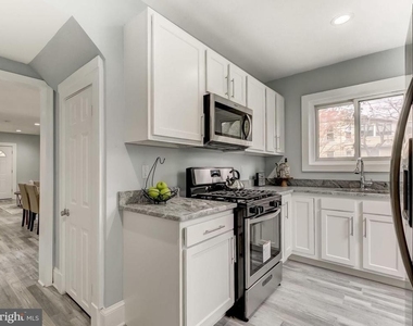 4813 Crowson Avenue - Photo Thumbnail 6