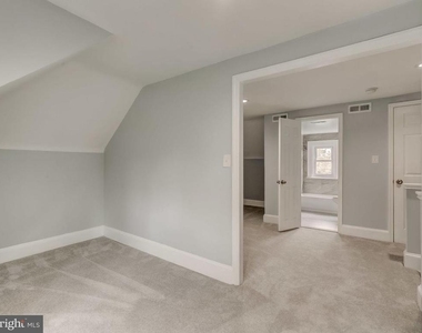4813 Crowson Avenue - Photo Thumbnail 32