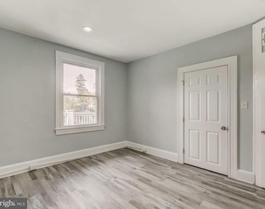 4813 Crowson Avenue - Photo Thumbnail 24