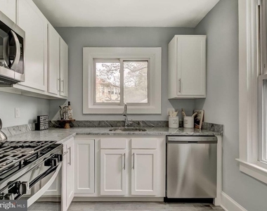 4813 Crowson Avenue - Photo Thumbnail 7
