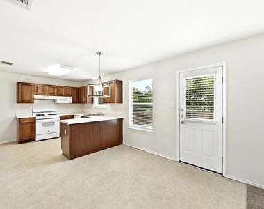 220 Peppergrass Cv - Photo Thumbnail 9