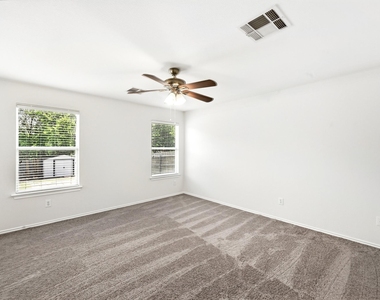 220 Peppergrass Cv - Photo Thumbnail 6