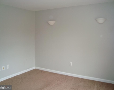 1807 Arwell Court - Photo Thumbnail 23
