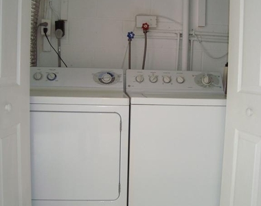 1807 Arwell Court - Photo Thumbnail 14