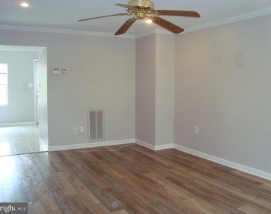 1807 Arwell Court - Photo Thumbnail 9