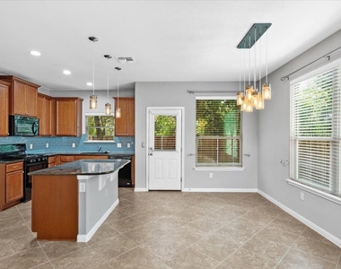 9413 Tanager Way - Photo Thumbnail 8
