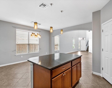 9413 Tanager Way - Photo Thumbnail 12