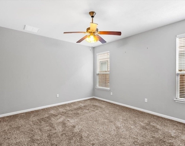 9413 Tanager Way - Photo Thumbnail 14