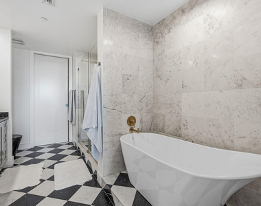222 West Ave - Photo Thumbnail 16