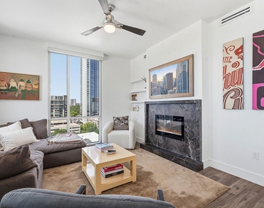 222 West Ave - Photo Thumbnail 5