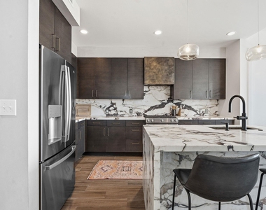 222 West Ave - Photo Thumbnail 6
