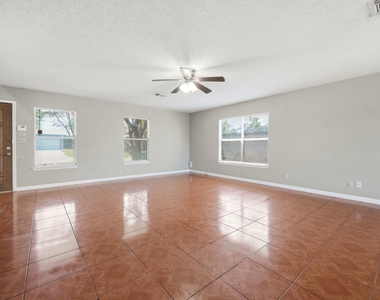 4507 Sherwood Way - Photo Thumbnail 6