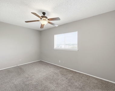 4507 Sherwood Way - Photo Thumbnail 16