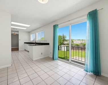 4507 Sherwood Way - Photo Thumbnail 10