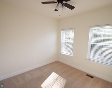 1438 Honey Locust Drive - Photo Thumbnail 14