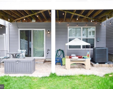 1438 Honey Locust Drive - Photo Thumbnail 19