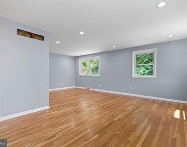 24 Fremont Road - Photo Thumbnail 10