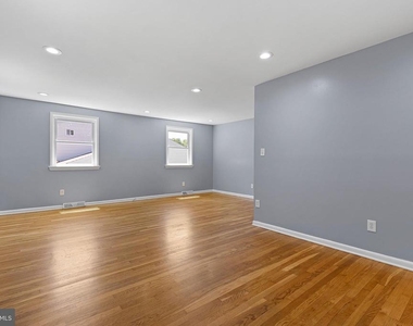 24 Fremont Road - Photo Thumbnail 9