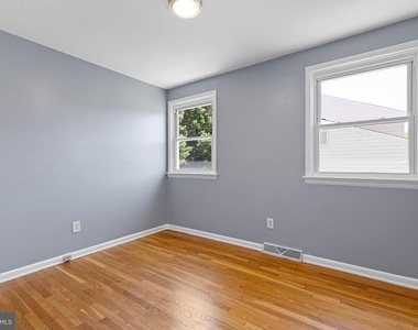 24 Fremont Road - Photo Thumbnail 14