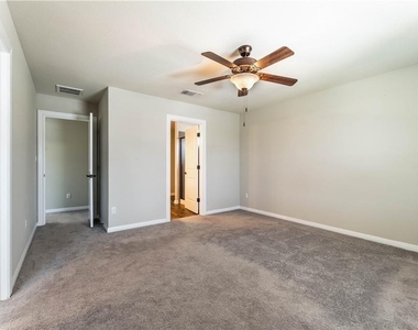 5413 Traviston Dr - Photo Thumbnail 20
