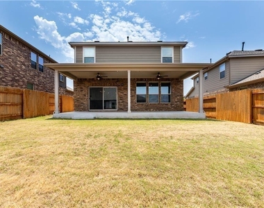 5413 Traviston Dr - Photo Thumbnail 32