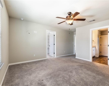 5413 Traviston Dr - Photo Thumbnail 19