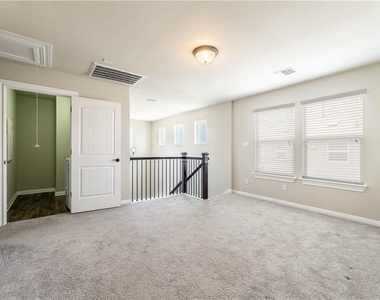 5413 Traviston Dr - Photo Thumbnail 16