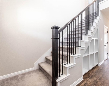 5413 Traviston Dr - Photo Thumbnail 1